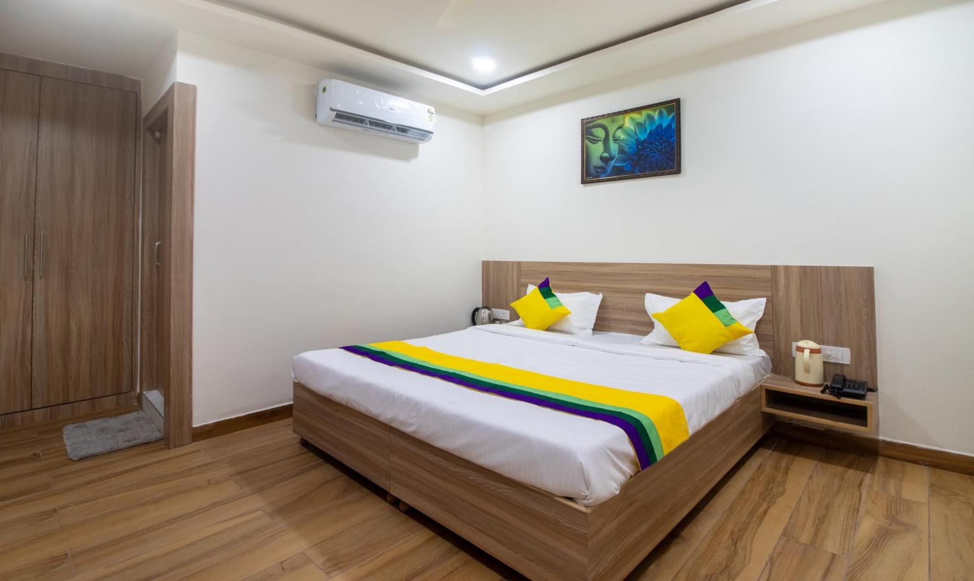 Itsy Hotels Krishna Residency, Govardhan Chauraha Mathura Exterior foto